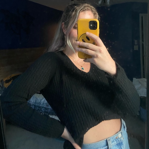 Black Chasmere Sweater - Picture 1 of 5